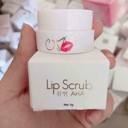Ủ trị thâm môi hồng nhũ hoa Lip Scrub AHA – Hàn quốc