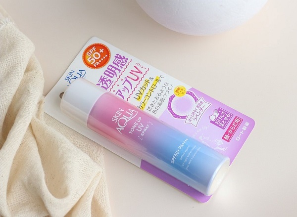 Xịt Chống Nắng Skin Aqua Tone Up UV Spray SPF 50+/PA++++ (70g)